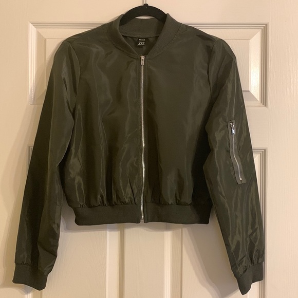 🌞3/$20 Shein Zip Detail Jacket - Picture 1 of 7